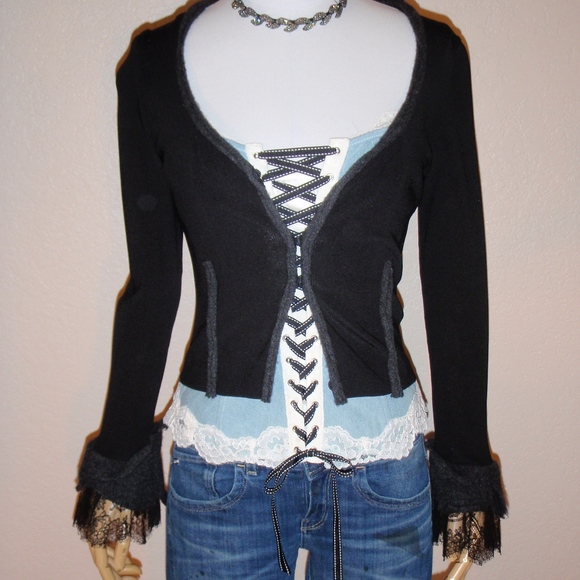 Moschino Cropped Lace & Wool Wide Cuff Top - Picture 2 of 6